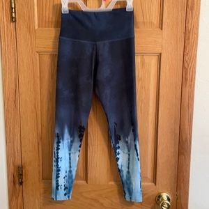Onzie Full Length Tie Dye Leggings (small)